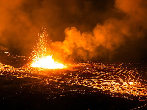 Hawaiian volcano blew like a kid's "stomp-rocket" toy