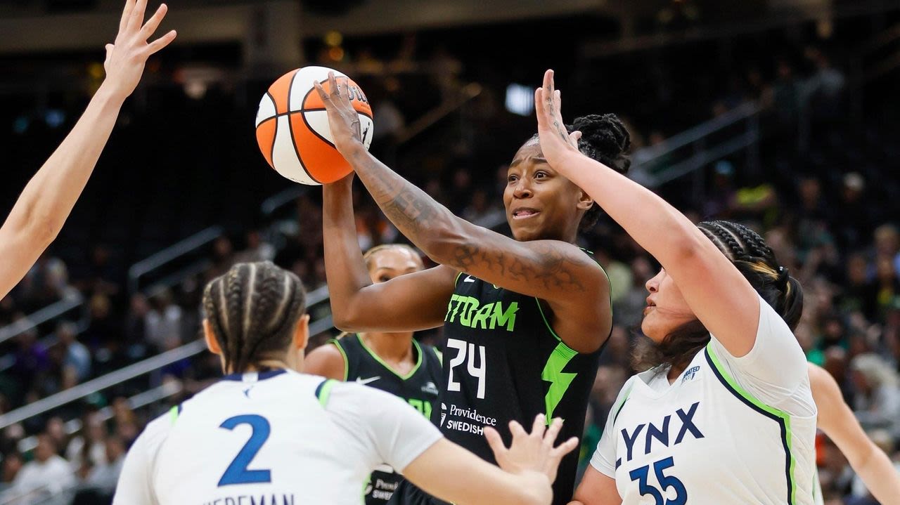 Alanna Smith scores career-high 22 points as the Lynx beat the new-look Storm 83-70