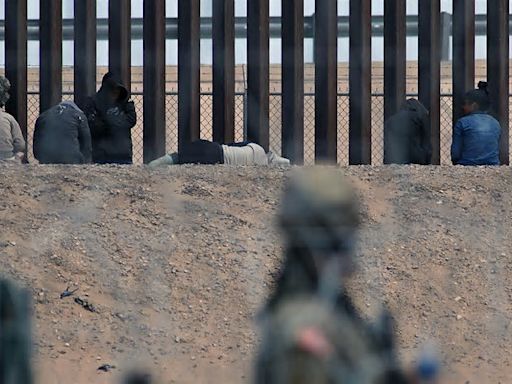 Crece el miedo de los migrantes al crimen organizado tras masacre en Chihuahua