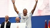 Mbappé en su presentación en el Real Madrid: "El mejor club del mundo"