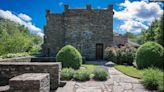 Derek Jeter's New York castle may finally have a buyer