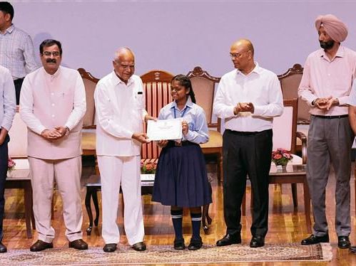 Chandigarh Administrator honours 300 students of government schools