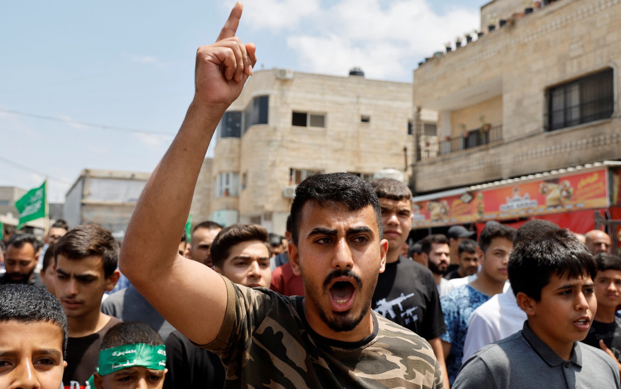 Support for Hamas triples in West Bank after prisoner exchange deal