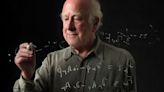 Muere Peter Higgs: cómo el bosón de Higgs cambió nuestra comprensión del universo (y por qué le arruinó la vida al físico que lo descubrió)