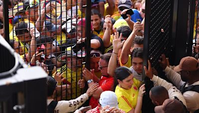 Over 75 minutes delayed. Fans crawling through air vents. What went wrong at the Copa America final in Miami