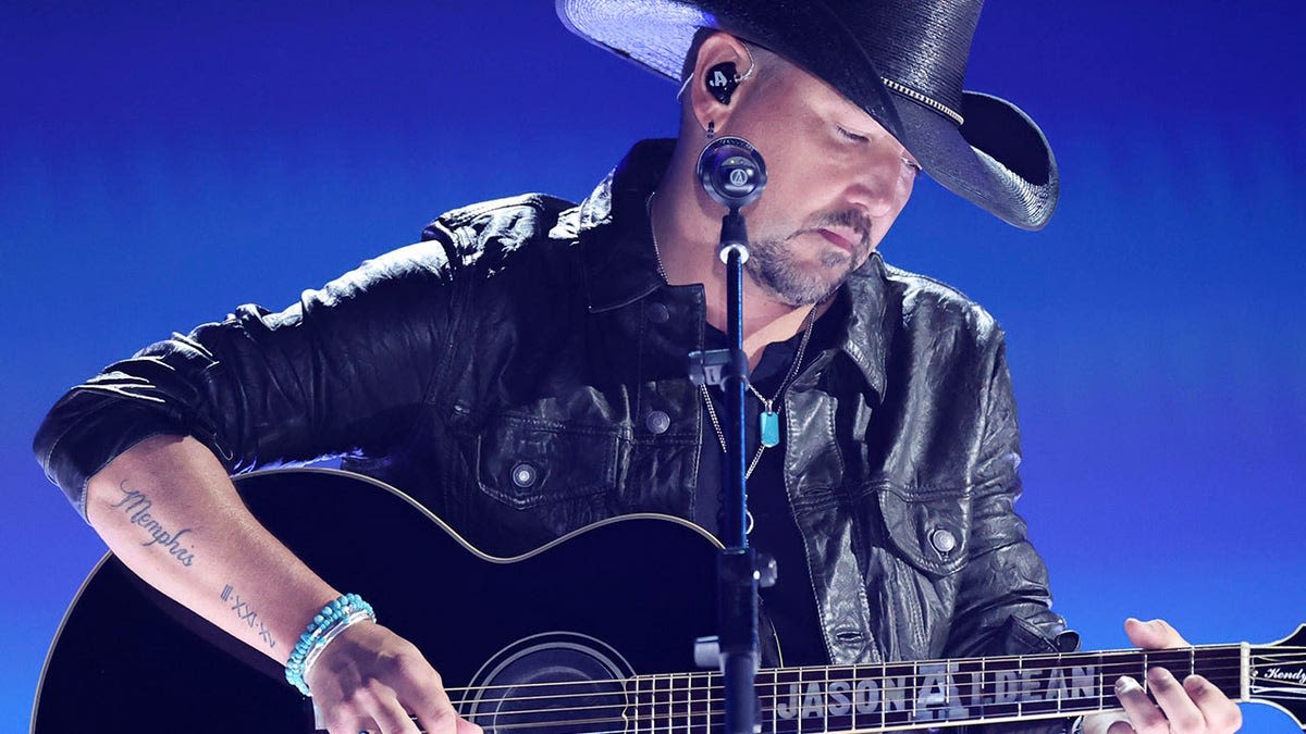 Toby Keith honored at ACM Awards by Jason Aldean with emotional ‘Should’ve Been a Cowboy’ performance