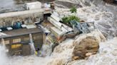 At Least 2 Dead In Midwest Flooding; Dam In 'Imminent Failure Condition' | News Radio 94.3 WSC