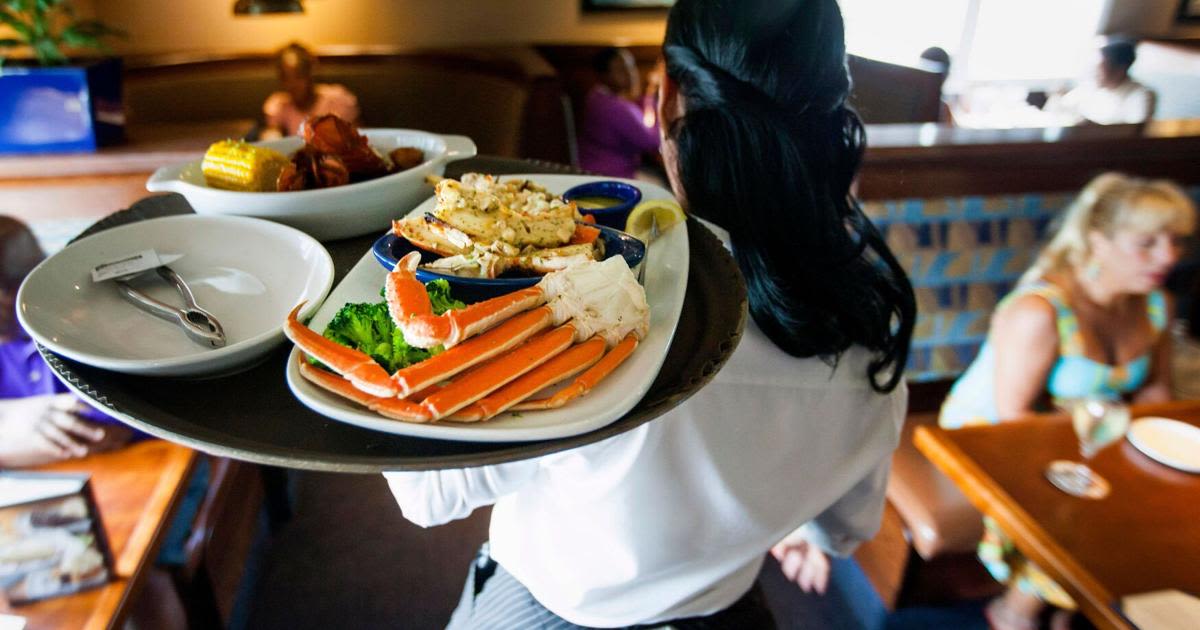 Red Lobster brought seafood to the masses, now nears bankruptcy