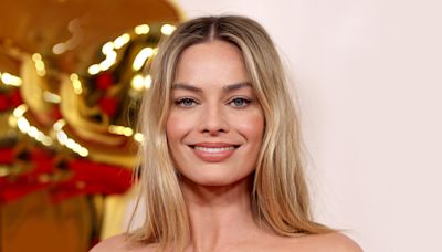 Aesthetics doctor reveals signs Margot Robbie and Hailey Bieber had work done