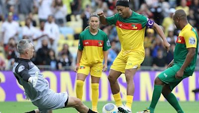Ronaldinho fortalece apoio ao RS no Futebol Solidário: "Vamos seguir ajudando" | GZH