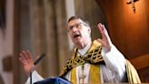 Church of England told to employ more working-class priests