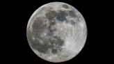 Asteroid impacts on moon coincide with some on Earth, glass bead study shows