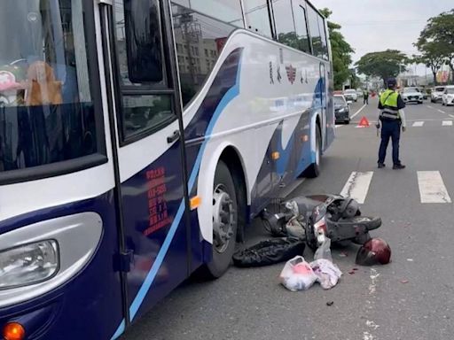 驚險一瞬！彰化婦人機車遭公車輾壓 奇蹟生還僅受輕傷畫面曝光