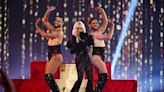 El público de Eurovisión respalda la actuación de España cantando 'Zorra'