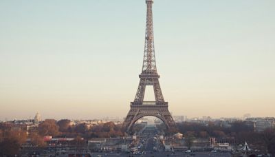 La curiosa historia detrás de la Torre Eiffel, el símbolo de París - La Tercera