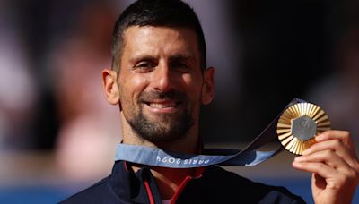 Serbia cubre de oro a Djokovic: El pastizal que se lleva tras su oro en los Juegos de París