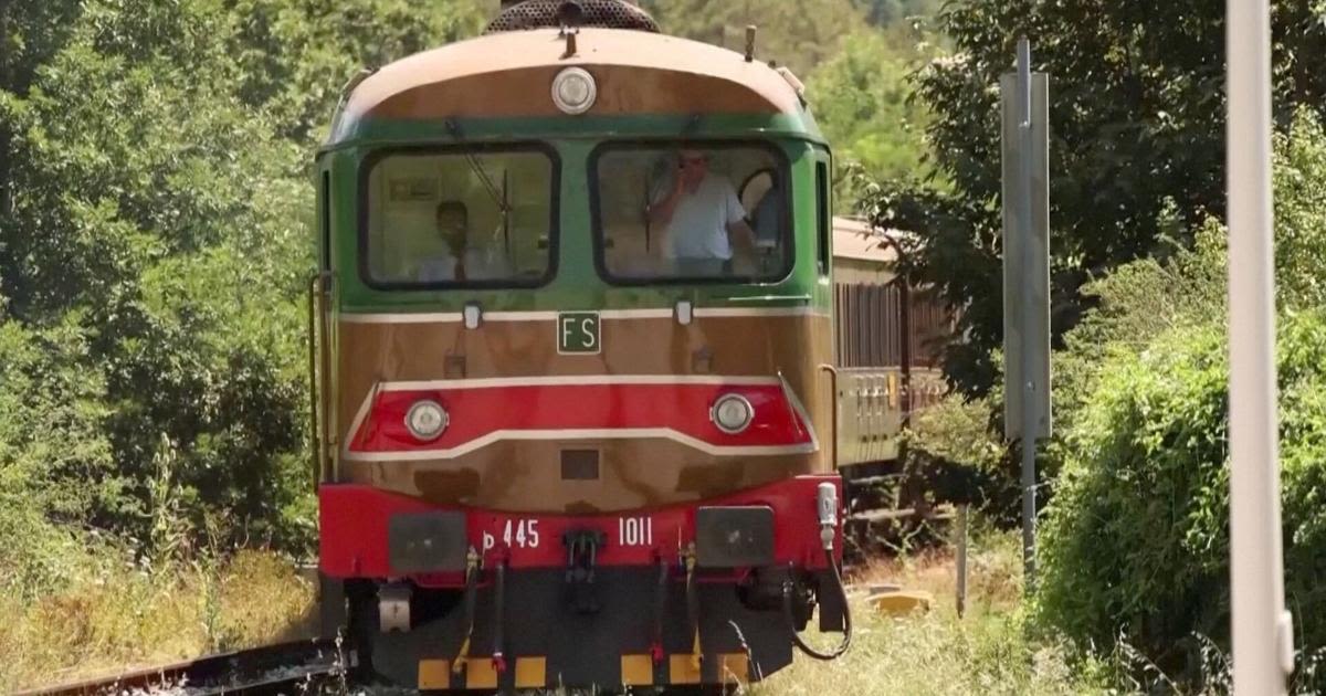 Vintage Trains in Italy Entice Tourists Away from the Beaten Path