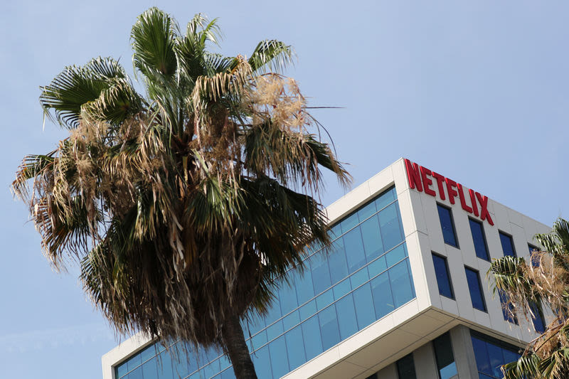 Netflix's Reed Hastings sells shares worth over $15 million By Investing.com