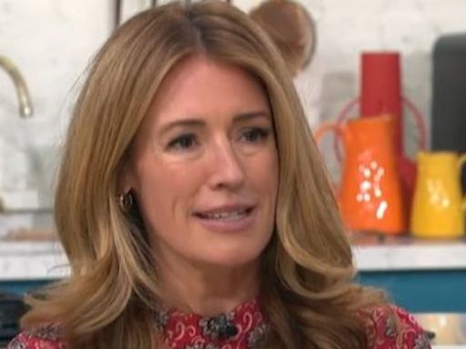 Cat Deeley's appearance leaves This Morning viewers distracted