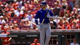 Deadspin | Ian Happ 3-run homer helps Cubs beat Cardinals