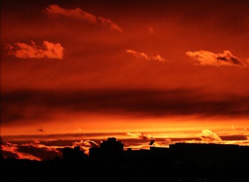 Weather mailbag: We’re talking red sunrises and sunsets, blizzards, and warm spells - The Boston Globe