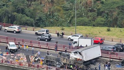 Choque múltiple obligó a cierre de tramo de la Ruta Viva: un fallecido y varios heridos en tragedia vial