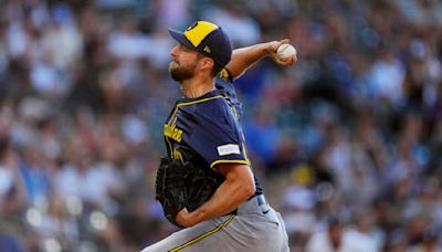 MLB: Rea pitches 7 innings, Yelich homers in Brewers' 3-0 victory over the Rockies