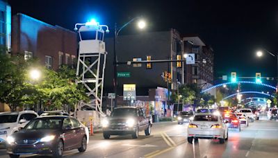 Do drivers need to roll down their windows during a traffic stop?