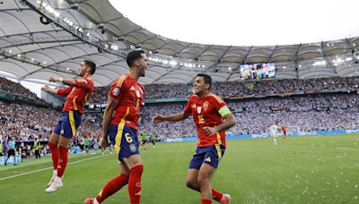 España acabó con una vieja maldición y con un cabezazo agónico dejó a la Eurocopa sin Alemania y al fútbol sin la magia de Toni Kroos