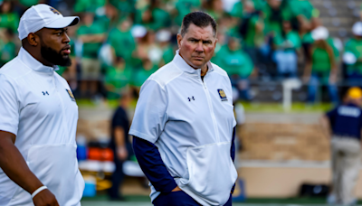 Notre Dame Coaches, Running Backs Talk Fall Camp