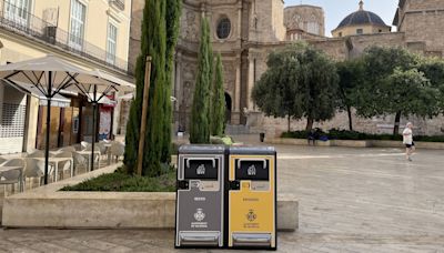 Valencia inicia una prueba de uso de papeleras inteligentes en 23 puntos clave de Ciutat Vella