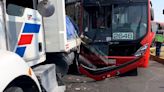 Qué pasó en la Línea 5 Metrobús, donde chocó una unidad y dejó seis heridos