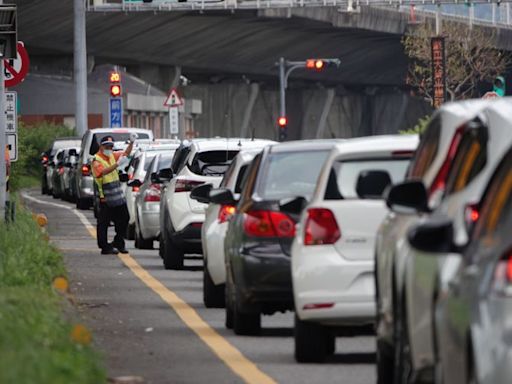 端午連假車流變1.4倍！高公局祭出7大措施 國道2時段全線暫停收費｜壹蘋新聞網