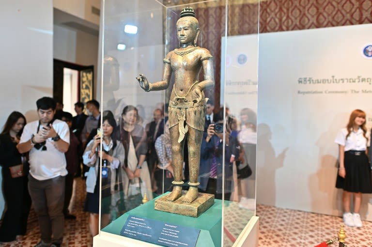 Thailand celebrates return of looted statues from New York's Met