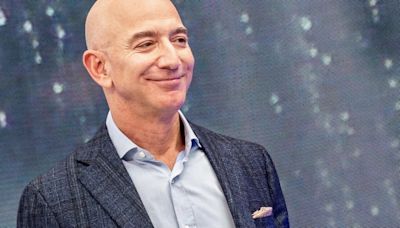 Este es el salario y la cantidad de tiempo que debes trabajar para igualar la fortuna de Jeff Bezos