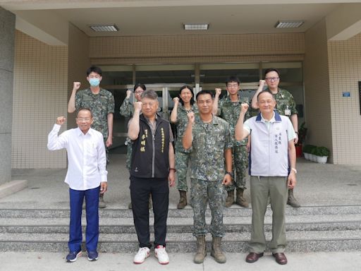 屏東阿猴城慈善會慰訪後備旅 詮釋軍愛民、民敬軍