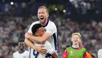 Quem é Ollie Watkins, atacante que substituiu Kane e colocou a Inglaterra na final da Eurocopa