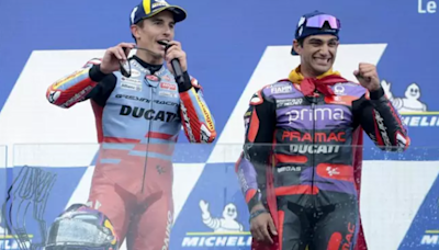 Jorge Martín y Marc Márquez suben al podio en el triunfo de Bagnaia en Montmeló