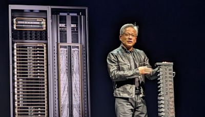 黃仁勳：輝達打造人工智慧工廠和資料中心，台灣夥伴扮演重關鍵角色