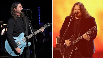 Watch Dave Grohl And Wolfgang Van Halen Prank Foo Fighters Fans | iHeart