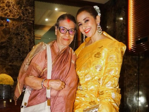 Manisha Koirala shares heartwarming picture with her mother, calls her 'best friend' | Hindi Movie News - Times of India