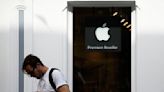 Apple: Los indicadores sugieren un volumen de ventas de iPhone estable - UBS Por Investing.com