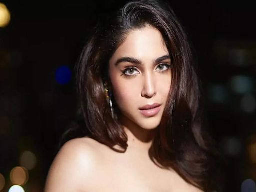 Sharvari gives major fitness goals as she begins training for 'Alpha'; PICS INSIDE | Hindi Movie News - Times of India