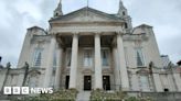 Leeds Civic Hall has structural issue - council report