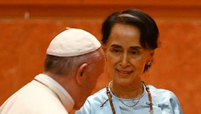 Pope offers refuge to Myanmar's jailed Suu Kyi: report