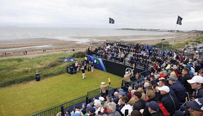 Watch: Former champion hits first 'pearler' shank at The Open