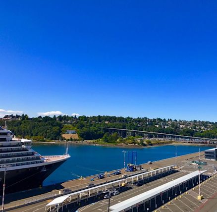 seattle cruise ship port hotels map