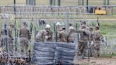Texas envía a 300 efectivos de la Guardia Nacional a la frontera con México