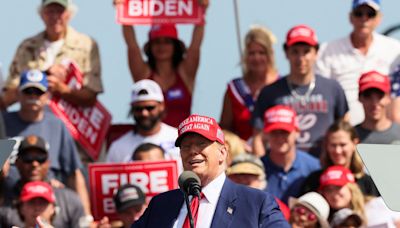 Trump stumbles over his words at Wisconsin rally after starting 30 minutes late: Live updates