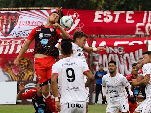 El choque entre Huracán Las Heras y Atlético San Martín se jugará en calle Olascoaga
